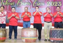 2023保佛新春联欢晚会 人山人海各族同欢派89华裔乐龄红包 依斯宁擂鼓开幕吁人民支持哈芝芝