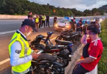 达庇公路违规频发,交警设路障严查