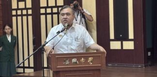 内阁议决“统考+2”升学方案,国语优等和历史及格