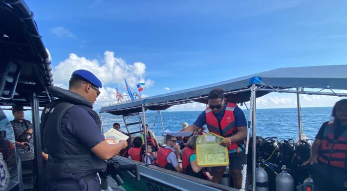 旅游部严打无牌旅游服务 · 最高罚款50万或监禁10年