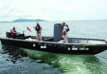 马海执查获補貼包裝油和燃料.扣船長船舶和貨物助查