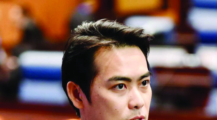 【州议会】黎国亮质问州政府採何行动|解决亚庇烂尾工程问题
