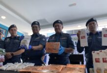 快递运毒!关税局起获可卡因及大麻290万