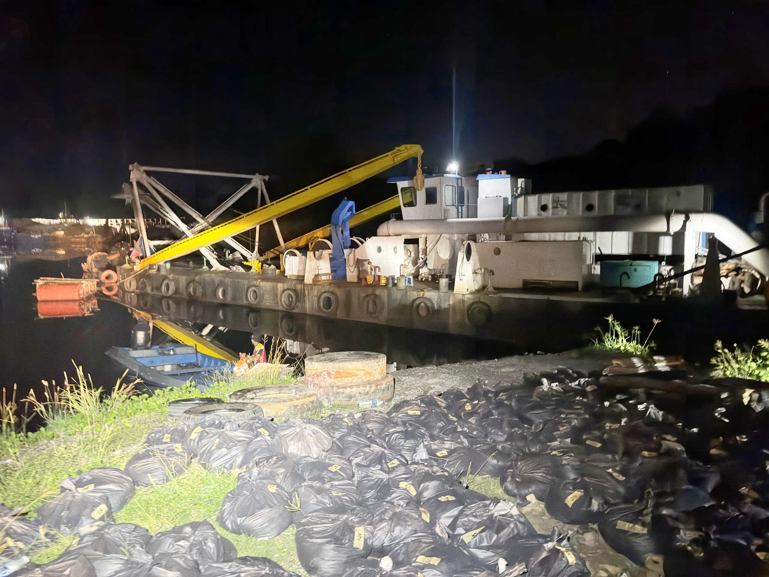 Security forces foil smuggling of subsidised goods and illegal CPO ...
