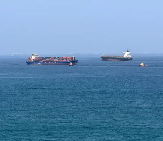 波斯湾国家接受新常态:伊朗掌控海峡主导权