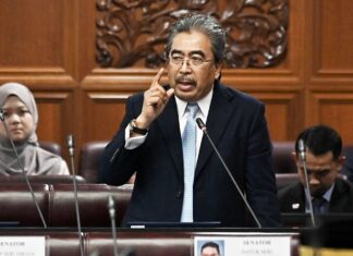 政府研征电动车费用|筹基金扩建充电网络