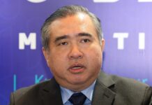 陆兆福接受安华要求暂留职|辞职将在纳吉获释日生效