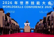 安华赞扬中国助多国 推进新科技发展