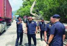 路段狭窄不适合搬运货柜|陆交局:当地违规日益严重