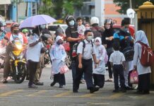 教育局:家长可选择不送孩子上学